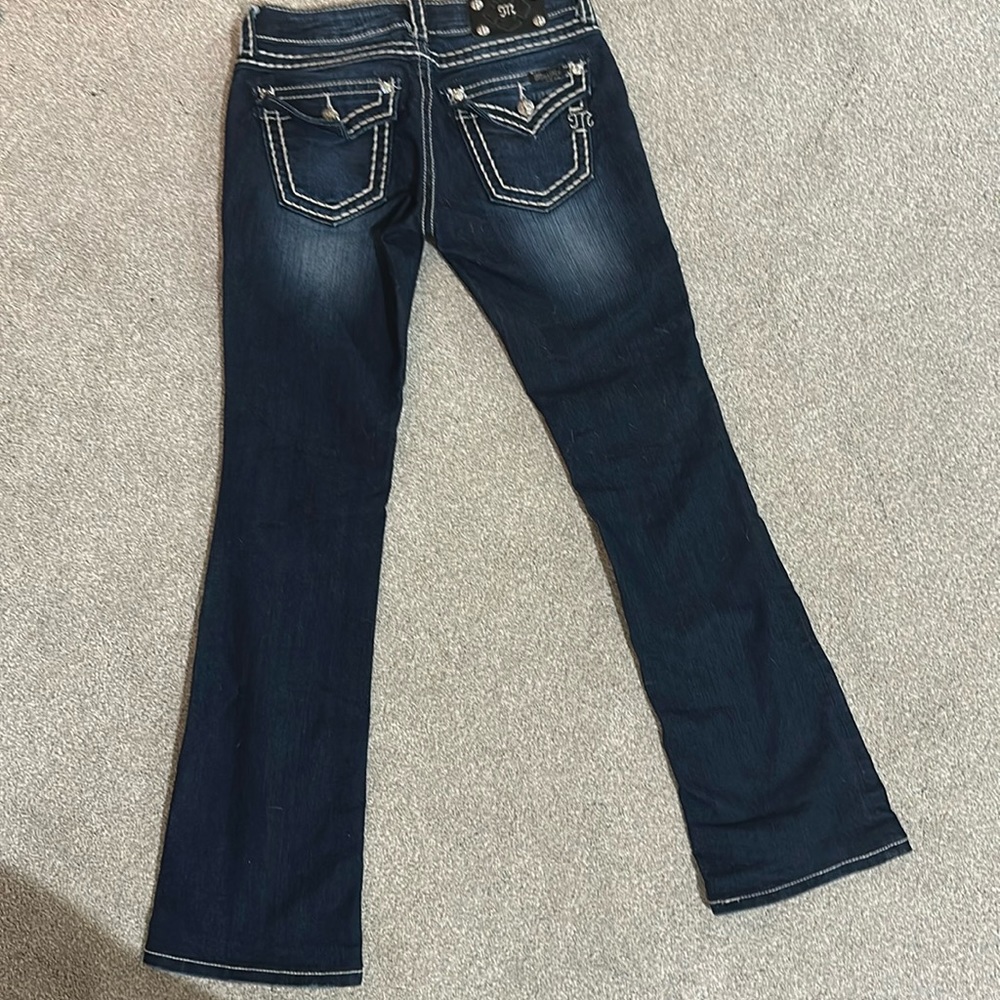 Miss Me bootcut jeans sz 28. Inseam 32”.